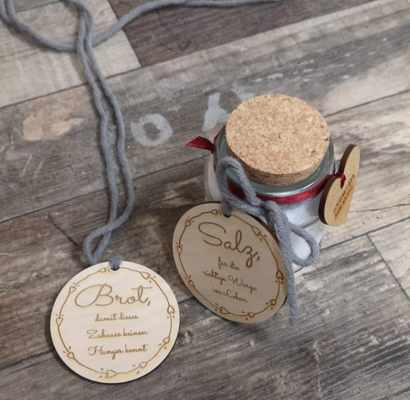 BROT & SALZ-Schild aus Holz, inkl Salzglas