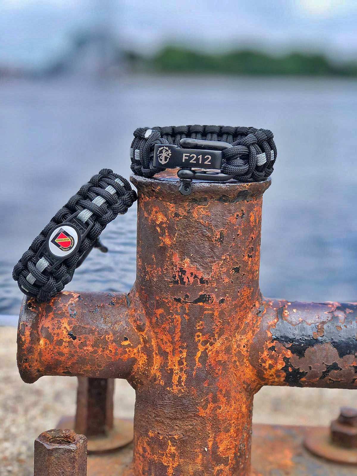 Pulsera de paracord Fragata KARLSRUHE F212, talla ajustable