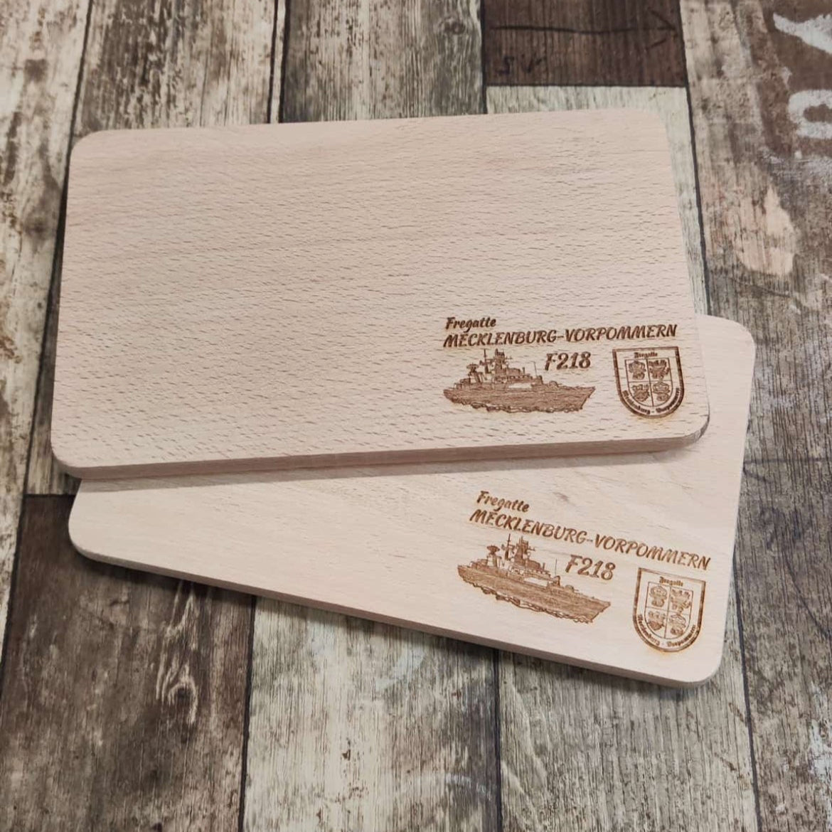 Placa de madera con grabado láser - Fragata F218 Mecklemburgo-Pomerania Occidental