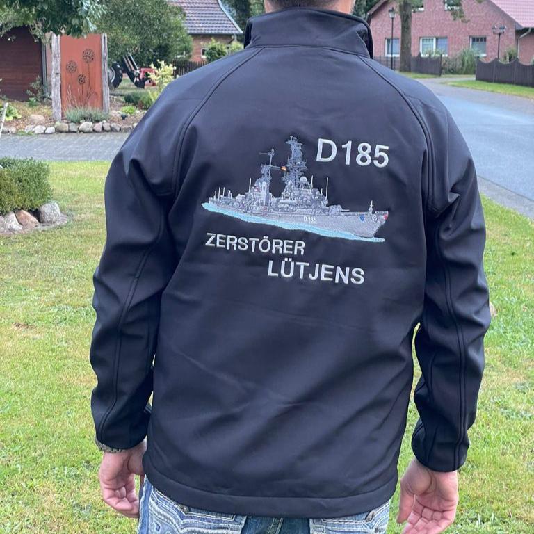 Chaqueta softshell con bordado en la espalda