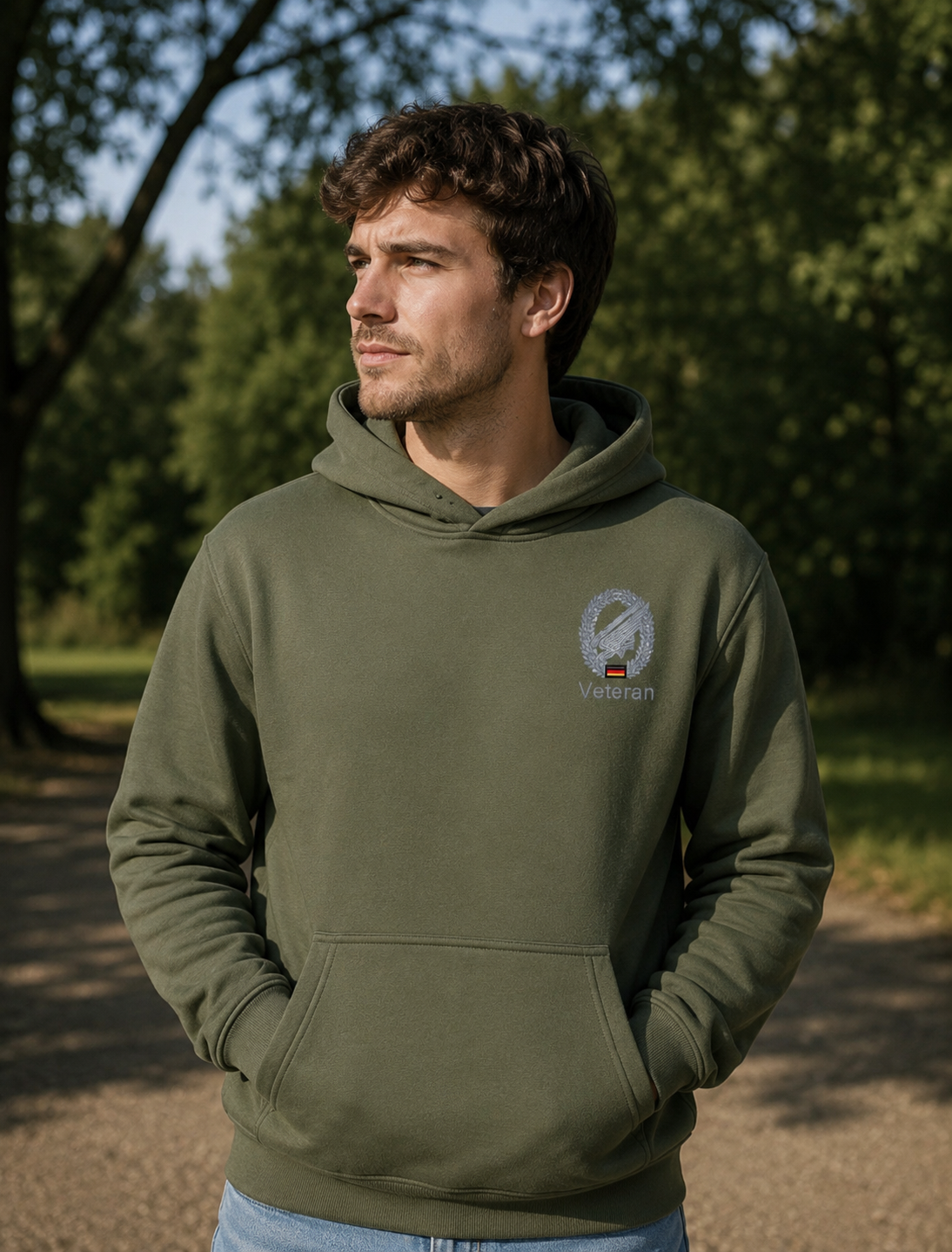 Hoodie  "VETERAN" mit Fallschirmjägerabzeichen auf der Brust