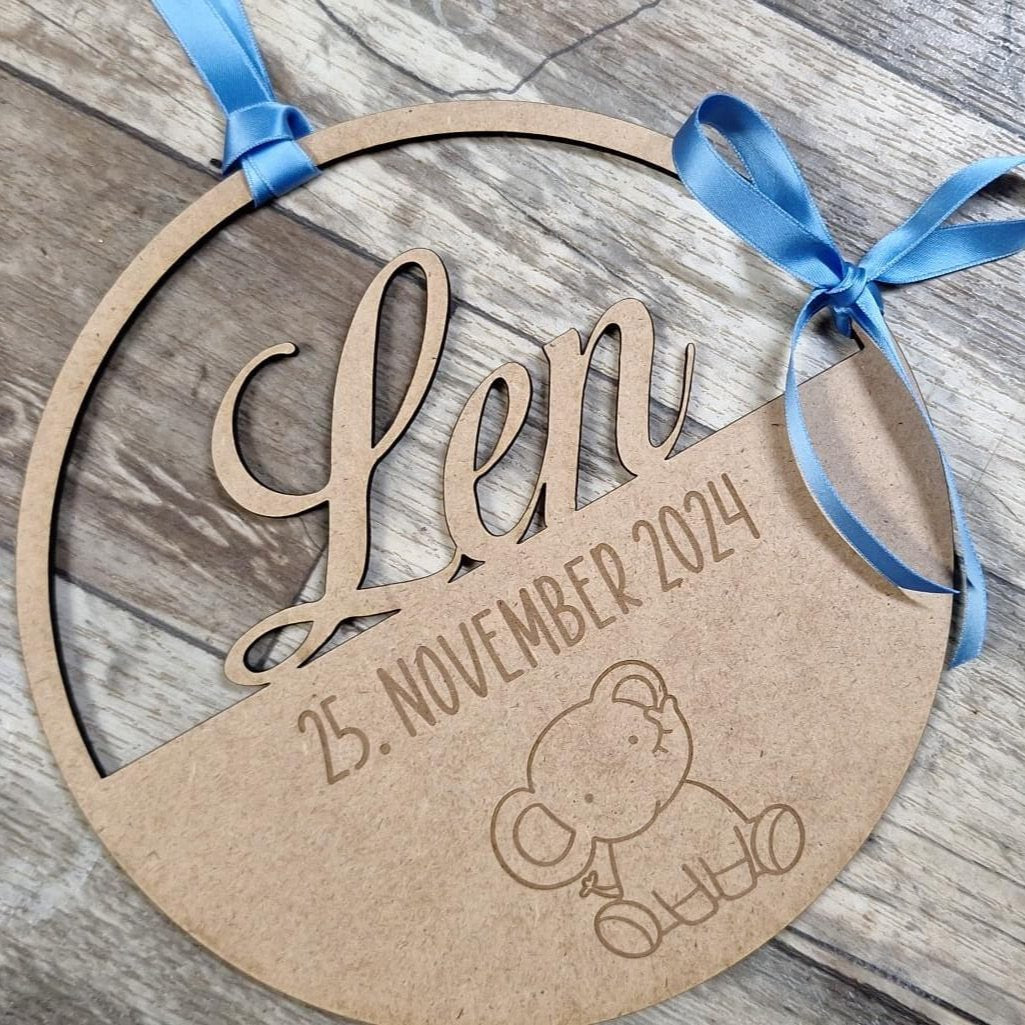 Hoop mit Namen und Datum der Geburt. | personalisiert