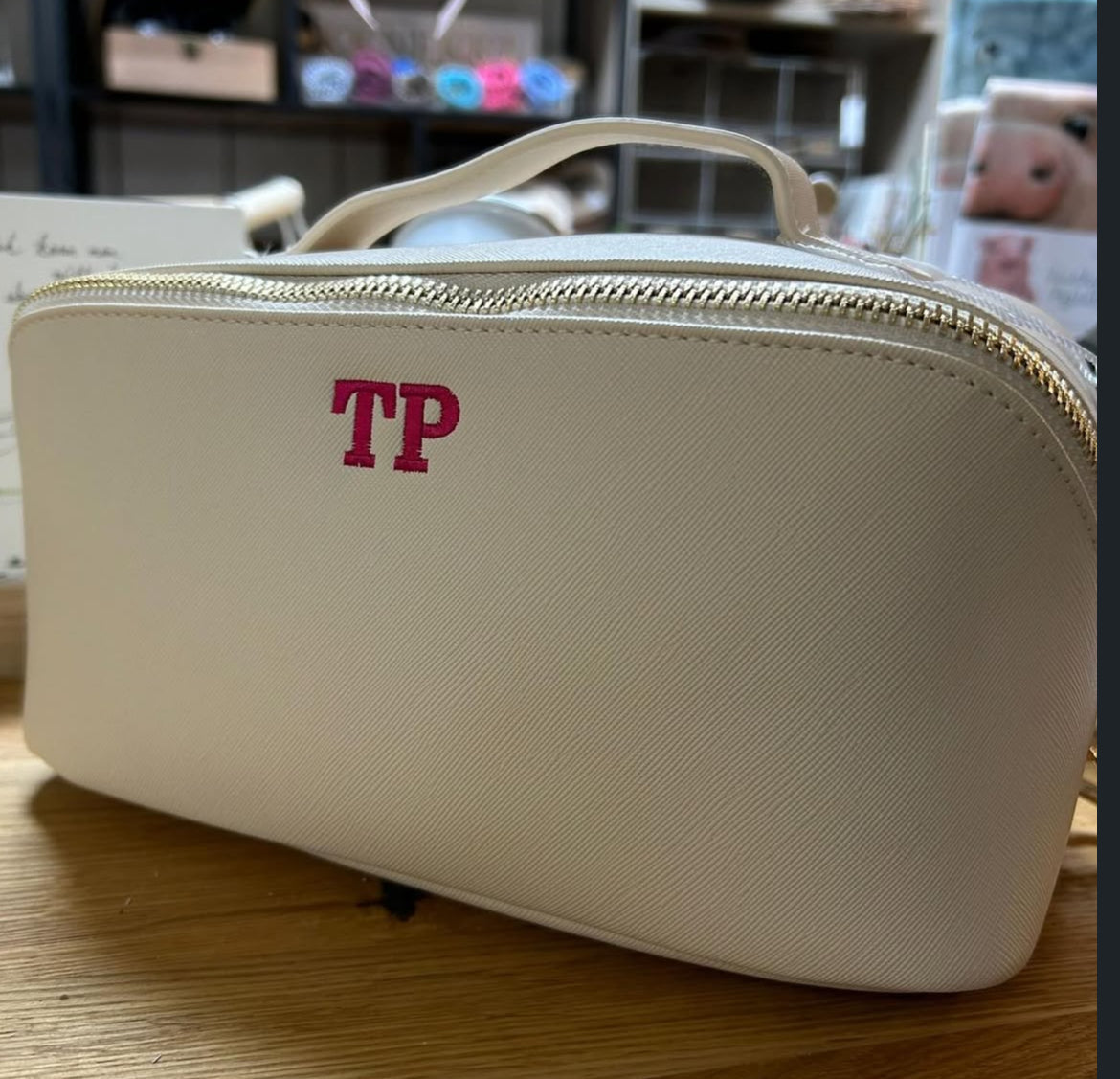 Beauty Case personalisiert I Kosmetiktasche mit  gestickten Initialen | Make-up Tasche | versch. Farben