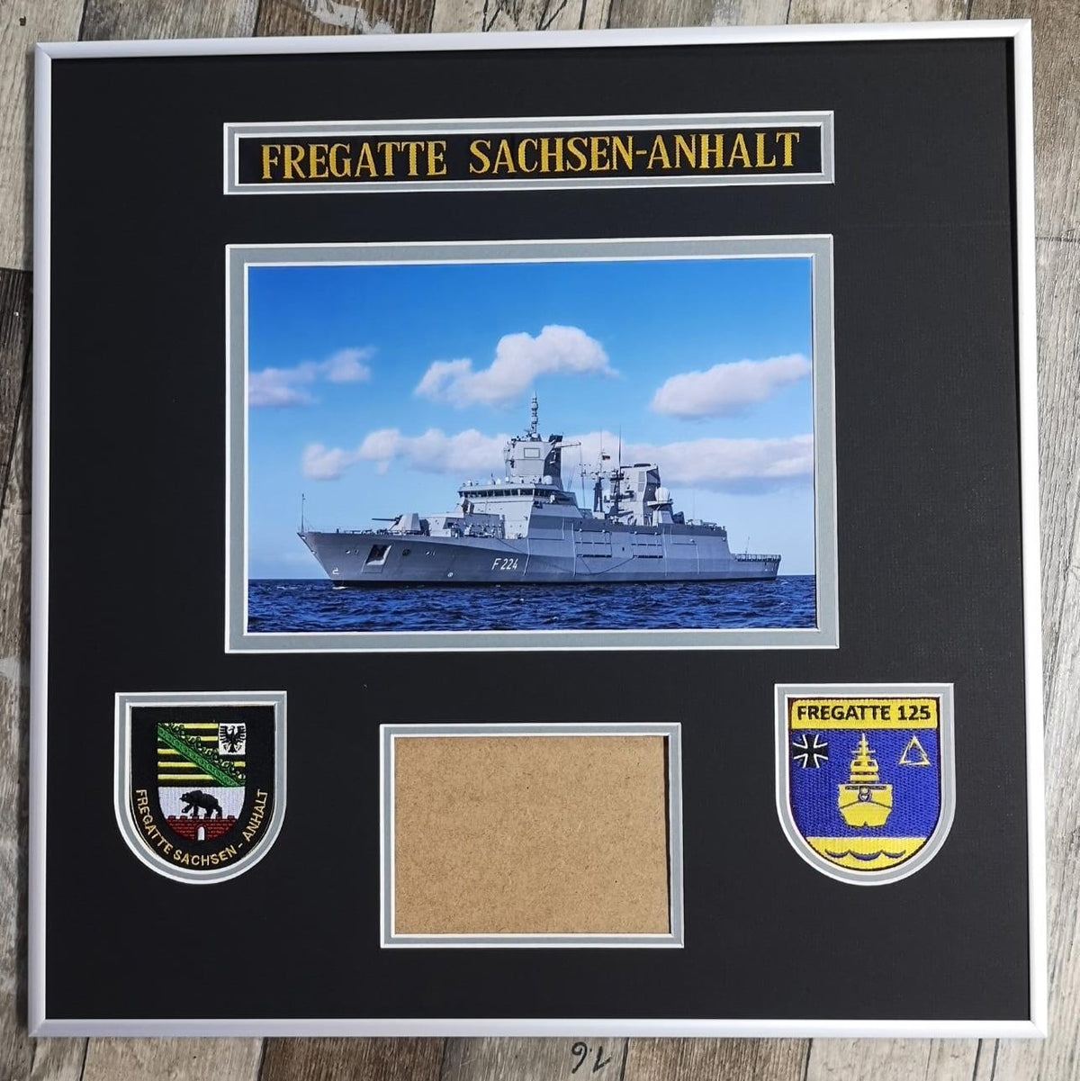 Marco de fotos de la fragata F125 (50 x 50 cm)
