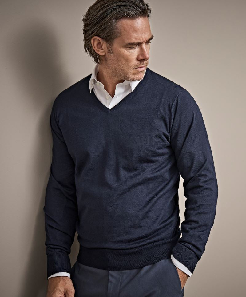 Men's V-neck sweater - TeeJays 