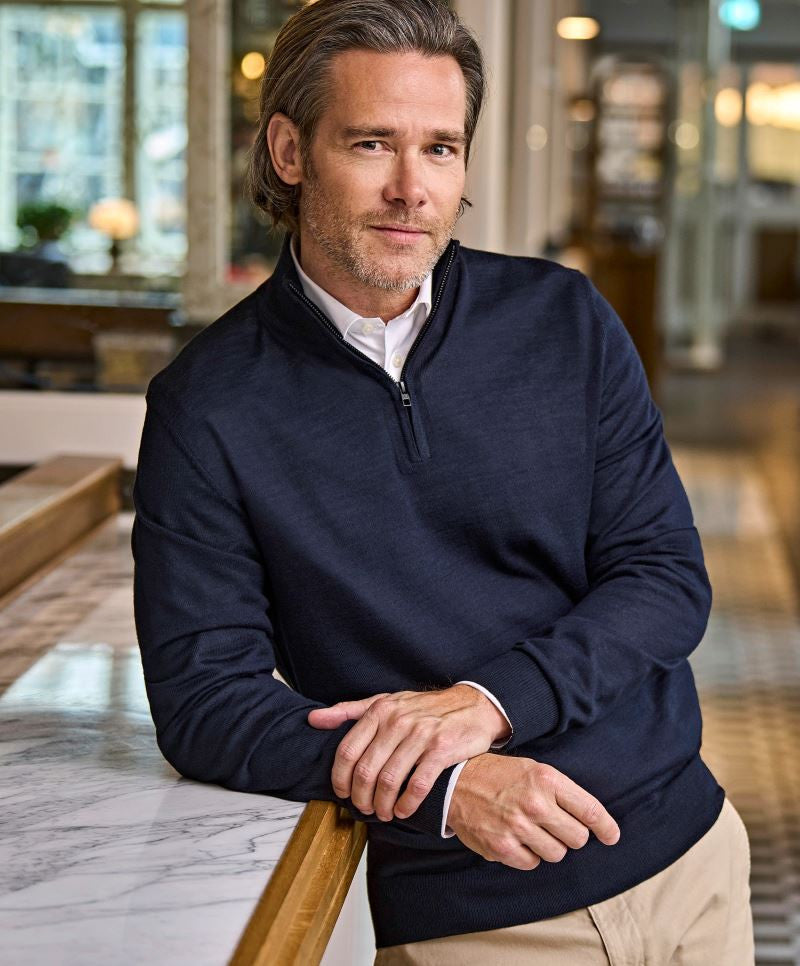 Suéter con cremallera de 1/4 para hombre - TeeJays